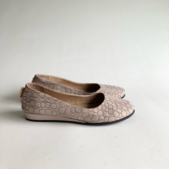 Fsiny Cream Pink Animal Print Leather Flats size 8.5 Made in Italy - Picture 2 of 14